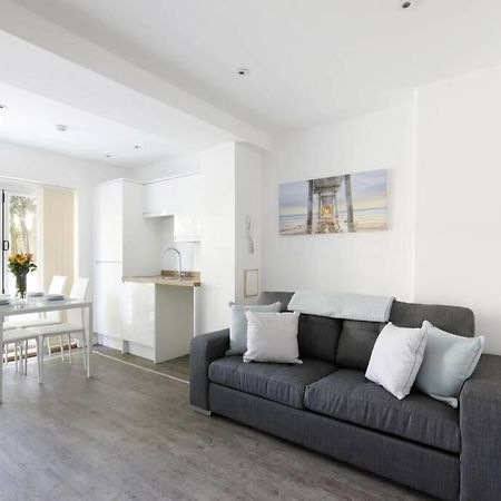 2 Bedrooms Close To The Beach With Garden And Own Entrance ! Brighton Екстер'єр фото